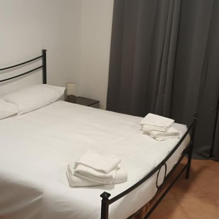 리보르노 Casa N 2 Con Parcheggio Privato E Colonnina Ricarica 아파트 외부 사진
