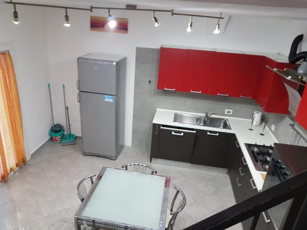 리보르노 Casa N 2 Con Parcheggio Privato E Colonnina Ricarica 아파트 외부 사진