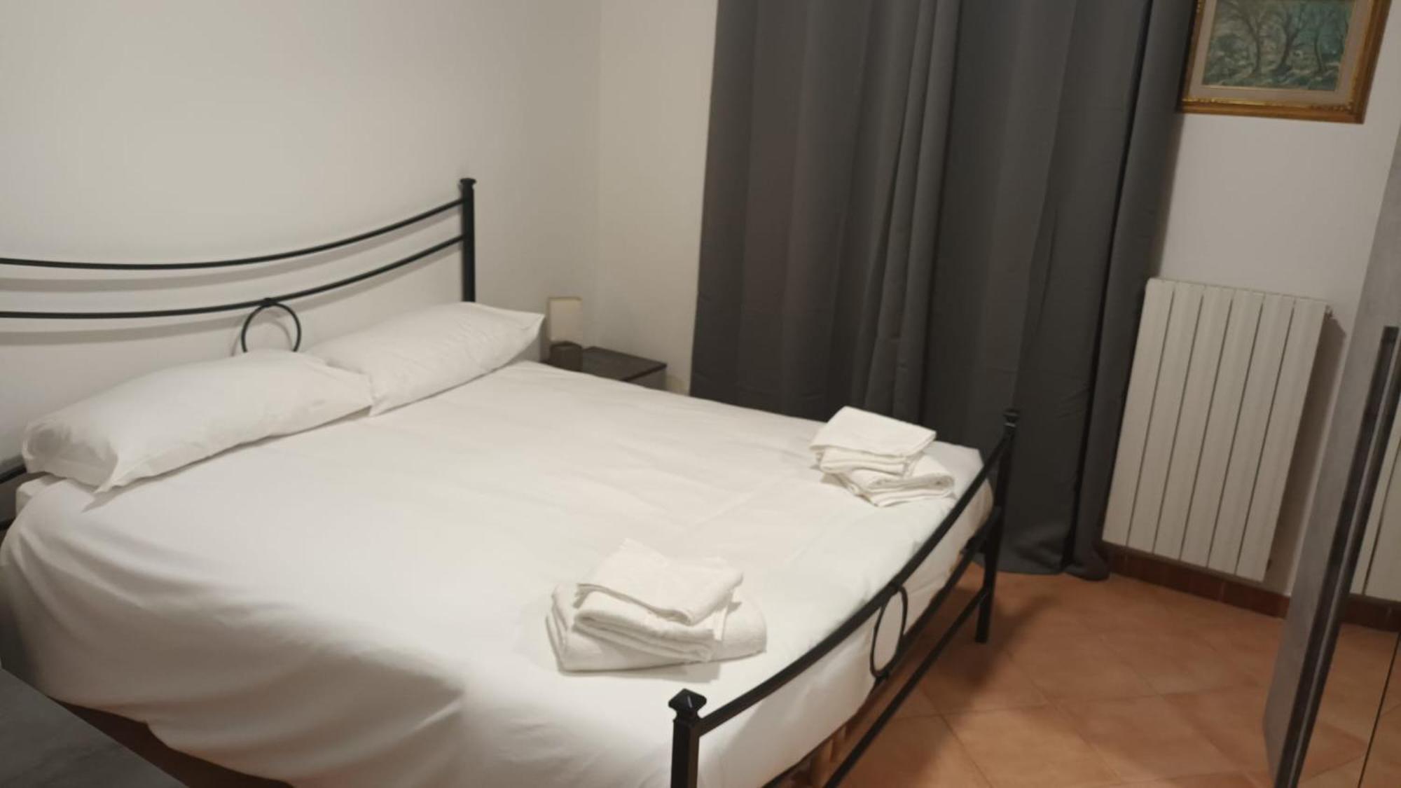 리보르노 Casa N 2 Con Parcheggio Privato E Colonnina Ricarica 아파트 외부 사진